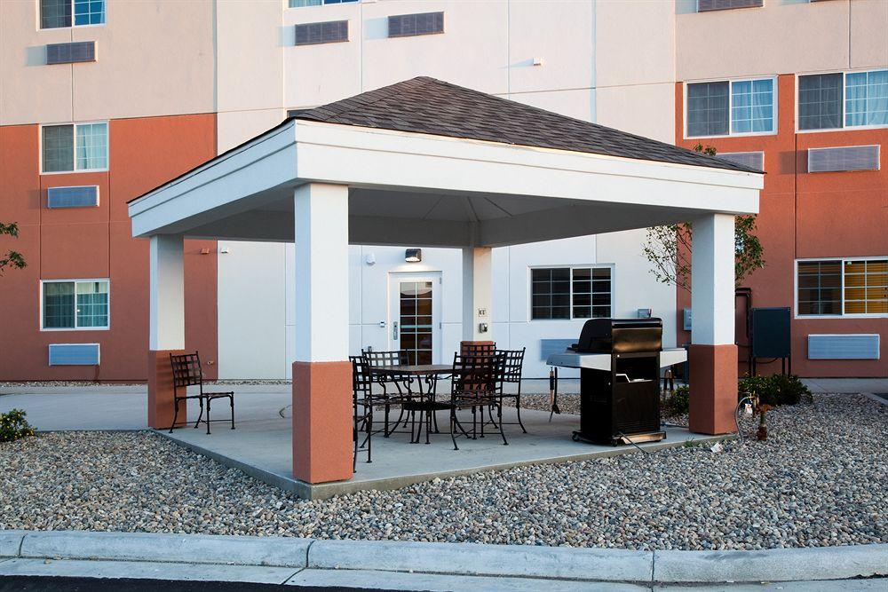 Candlewood Suites Minot By Ihg Экстерьер фото