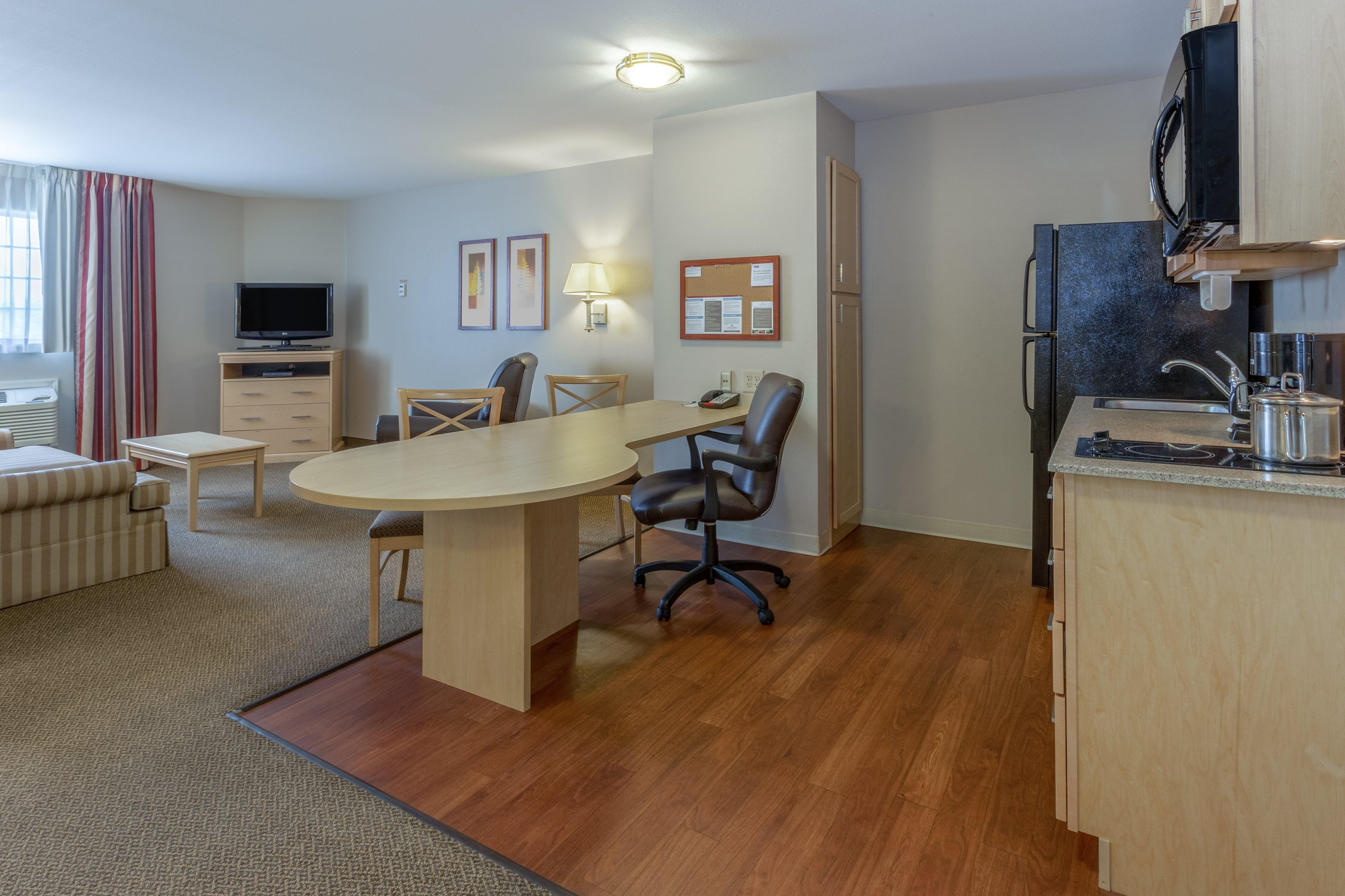 Candlewood Suites Minot By Ihg Экстерьер фото