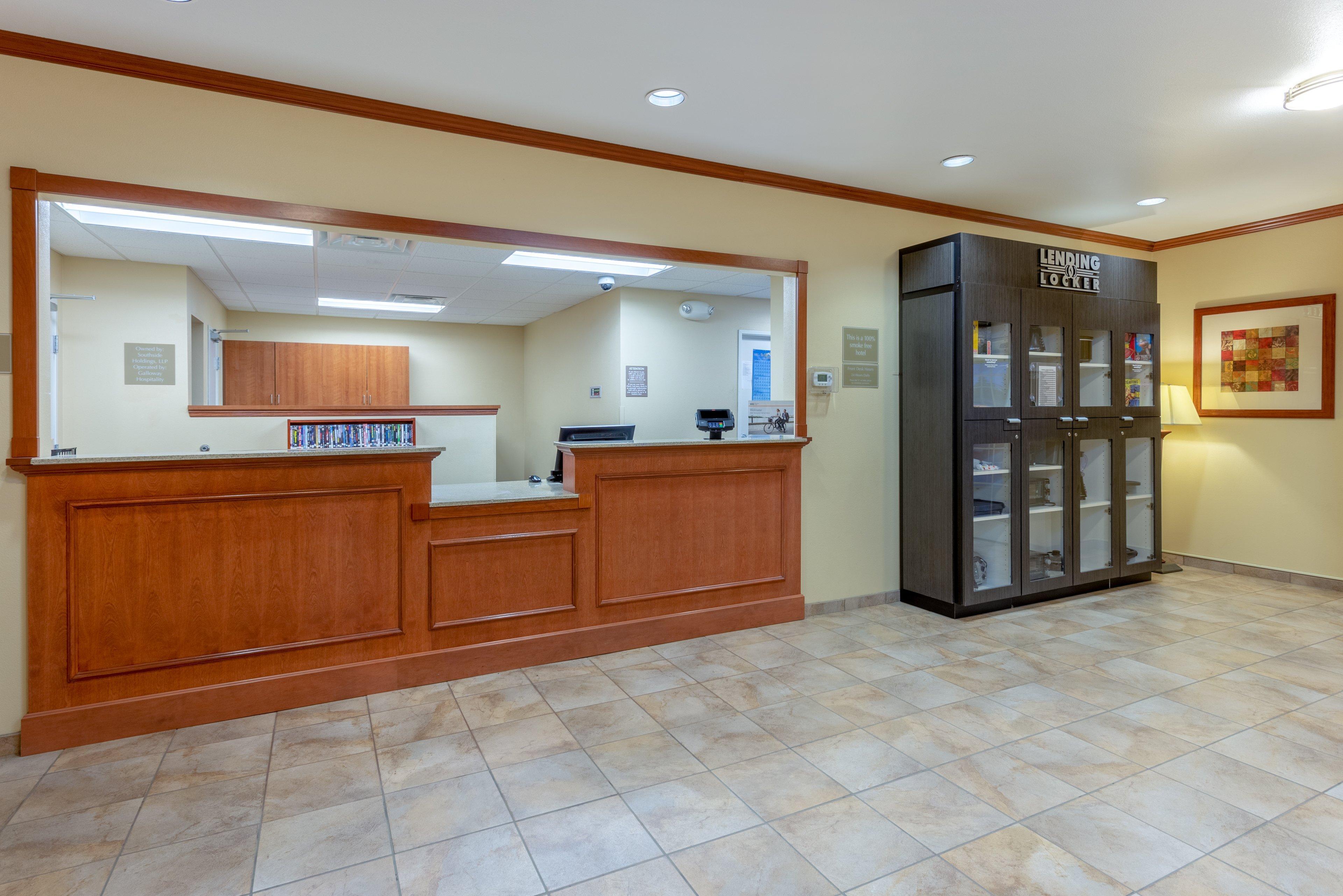 Candlewood Suites Minot By Ihg Экстерьер фото